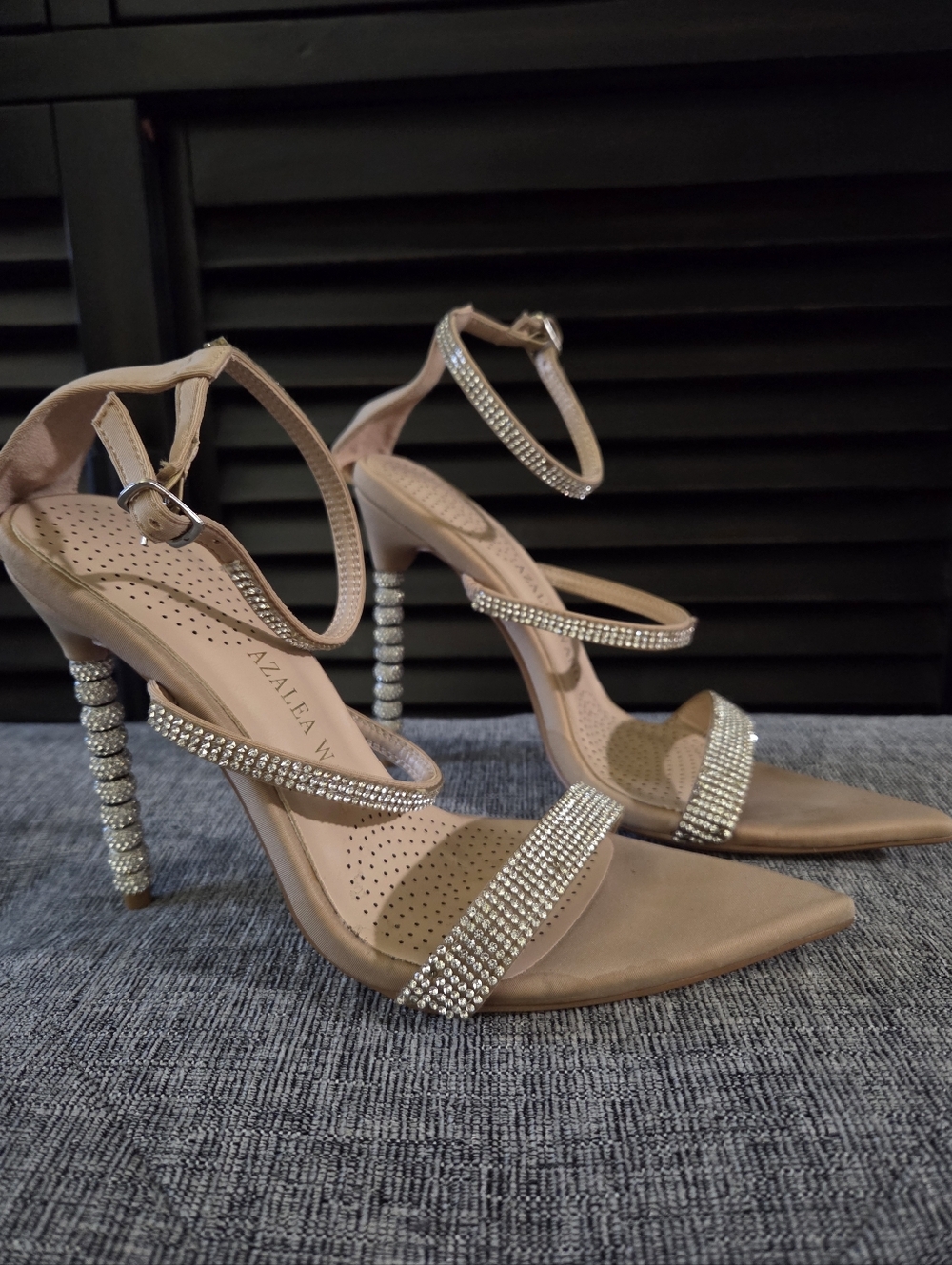Azalea Wang Silver Rhinestone Strappy Heel Sandals Size 7.5 Open-Toe